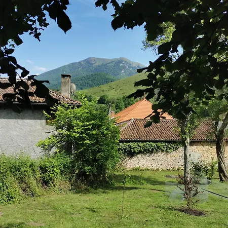 Cagire Avec Vue Montagne Moncaup